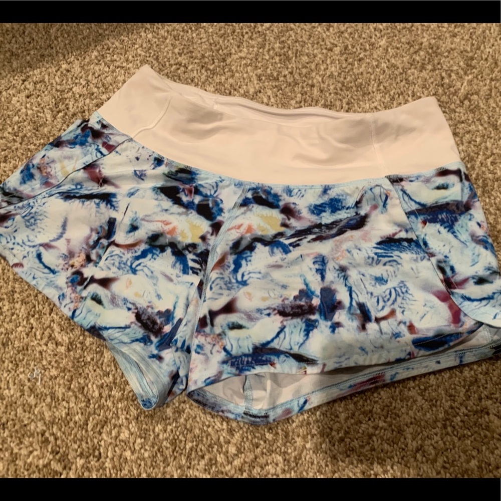 🦋LULULEMON SHORTS🦋